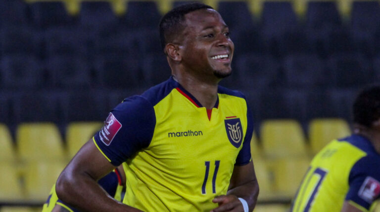 Michael Estrada, en el partido de Ecuador ante Bolivia, en Guayaquil, el 7 de octubre de 2021.