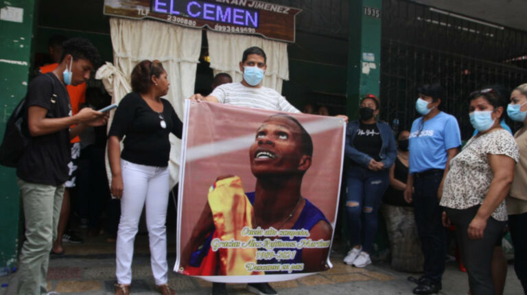 Policía investiga a quien sería pieza clave en el asesinato de Quiñónez