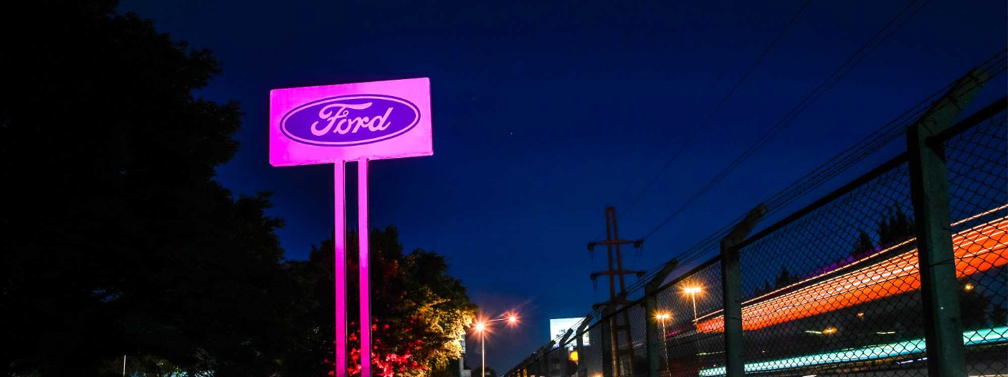 Ford se pinta de rosa por la lucha contra el cáncer de mama