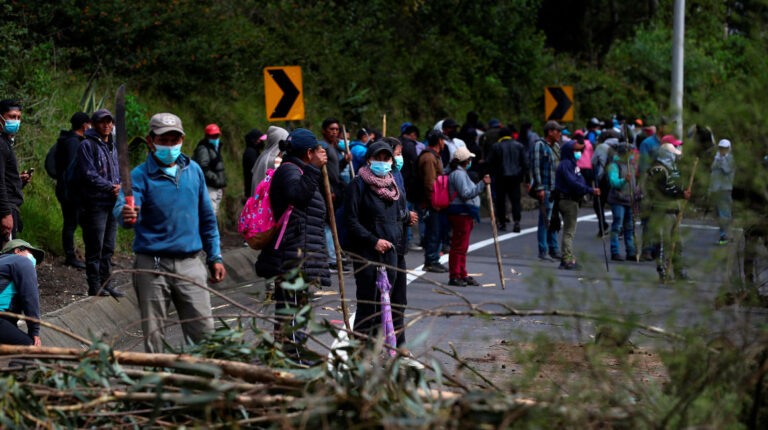 Tensa calma en jornada de manifestaciones sociales en Ecuador