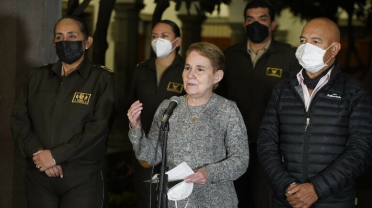 Gobierno anuncia liberación de dos militares retenidos por manifestantes