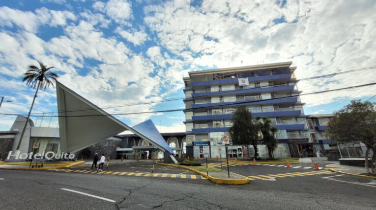 Vista del Hotel Quito, el 27 de octubre de 2022.