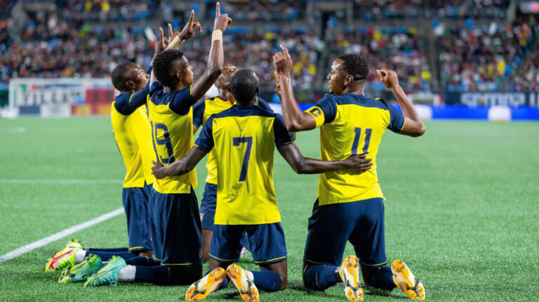 Ecuador le gana a México con un equipo lleno de futbolistas jóvenes