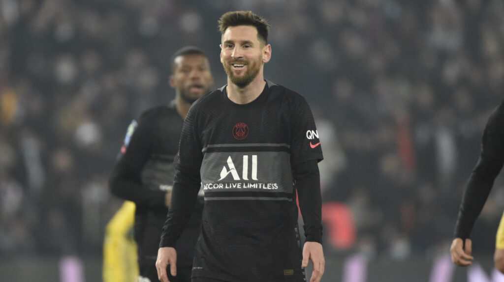 Messi y Mbappé regresan a la titularidad en el PSG ante el Reims