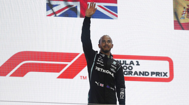 Lewis Hamilton, al término del Gran Premio de Catar, el 21 de noviembre de 2021.