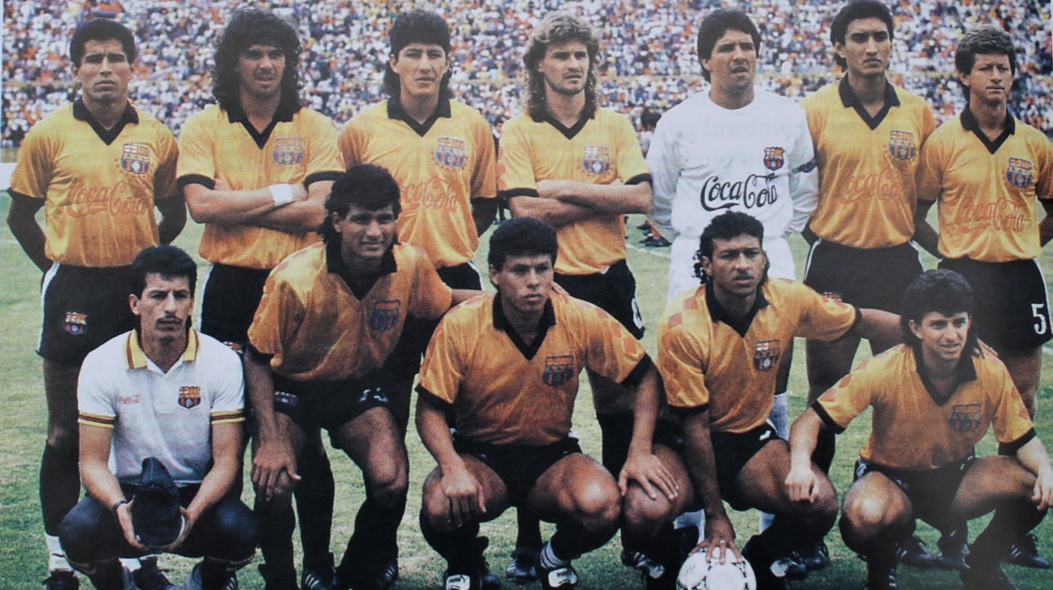 El plantel de Barcelona que logró el título del campeonato ecuatoriano 1991.