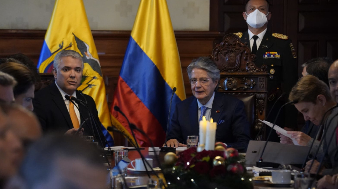 Los presidentes de Ecuador, Guillermo Lasso; y de Colombia, Iván Duque, en una reunión en Carondelet el 21 de noviembre de 2021.