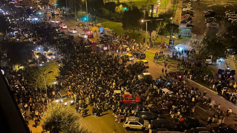 Descontrol y aglomeraciones en las calles por las Fiestas de Quito