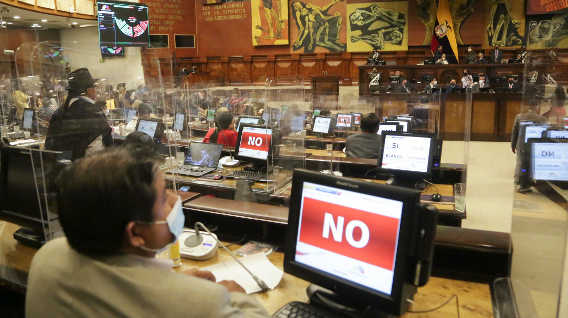 La Asamblea negó una moción de UNES para iniciar el proceso de destitución del presidente Guillermo Lasso, este 7 de diciembre de 2021.