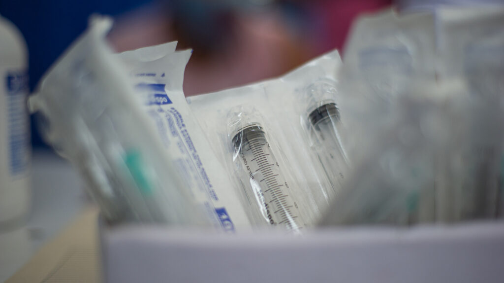 Una vacuna experimental contra el VIH resulta prometedora en animales