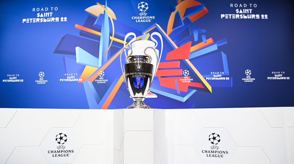 El sorteo de los octavos de final de la Champions League se realizó este lunes 13 de diciembre de 2021, pero se repetirá por problemas técnicos.