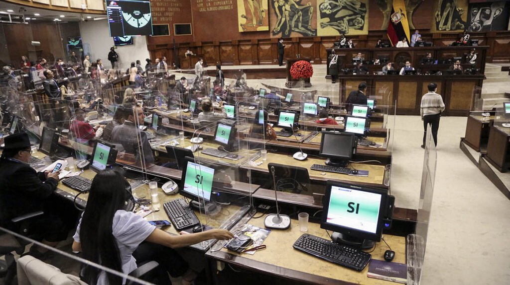 Los vetos del Presidente Lasso no logran pasar las votaciones de la Asamblea
