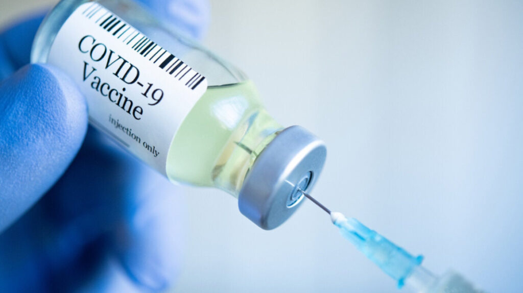OMC negocia exención de patentes para fabricar vacunas contra el Covid-19