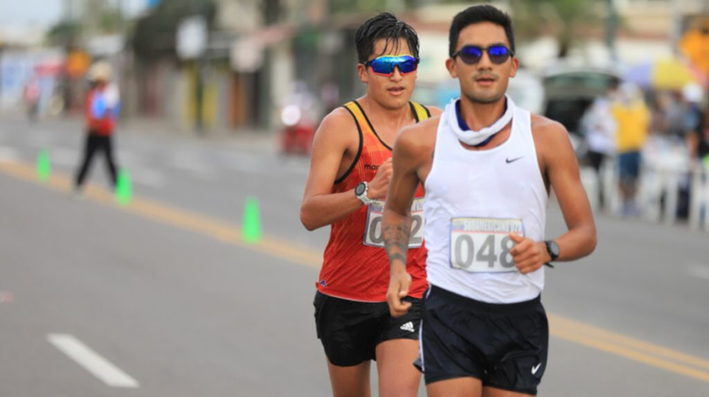 Daniel Pintado y Jhonatan Amores hacen podio en los 35 km en Machala