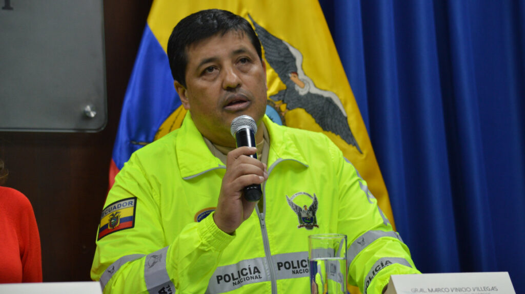 General Villegas, exdirector Antinarcóticos, admite que le quitaron la visa
