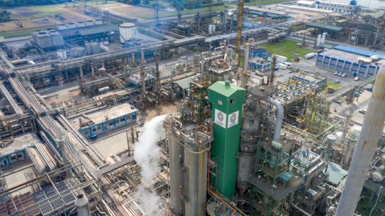 Una vista de la refinería Esmeraldas de Petroecuador, en 2019.