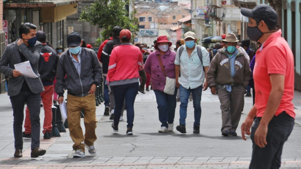 Contagios de Covid-19 crecen con mayor rapidez en 14 parroquias de Quito
