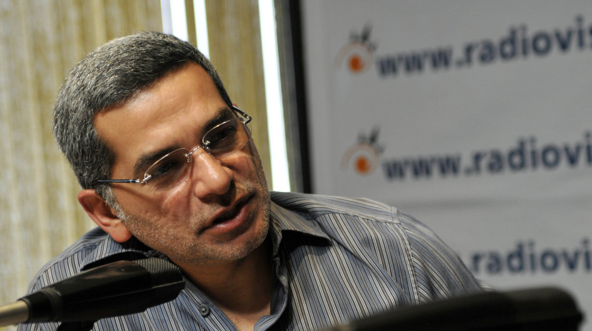 Fernando Alvarado, exsecretario de Comunicación del Gobierno de Rafael Correa, durante una entrevista radial. el 29 de julio de 2011.
