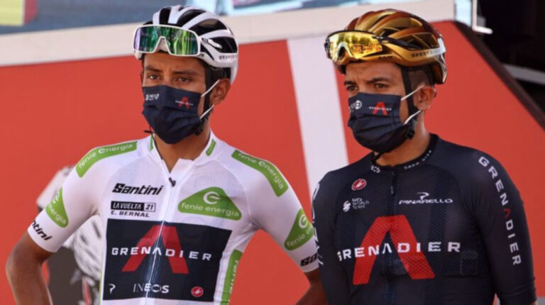 Egan Bernal y Richard Carapaz durante la Vuelta a España 2021.