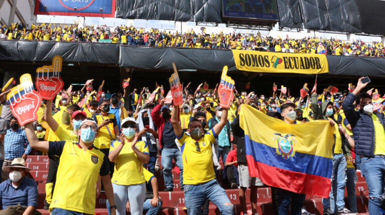 FEF Ecuador Brasil Eliminatorias hinchas