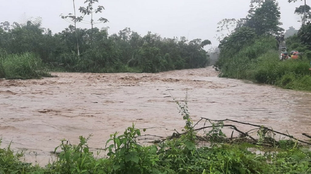 Cotopaxi: inundaciones en cuatro cantones tras fuertes lluvias