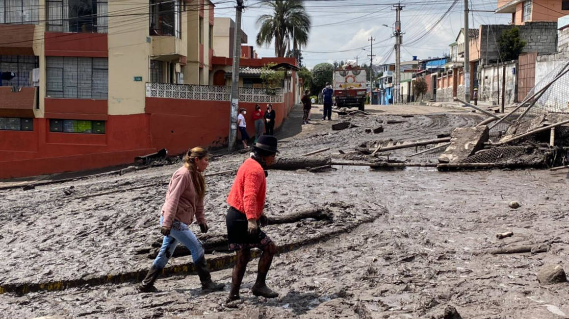 Efectos del aluvión ocurrido la tarde y noche del 31 de enero de 2022 en los sectores de La Gasca y La Comuna, en Quito.
