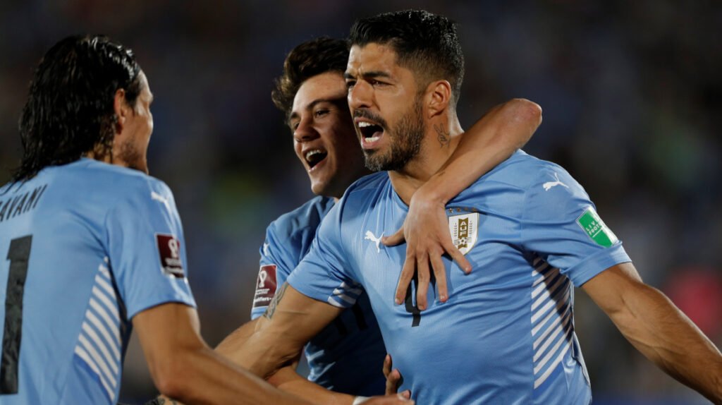 Uruguay golea a Venezuela, sube al cuarto puesto y se acerca al Mundial