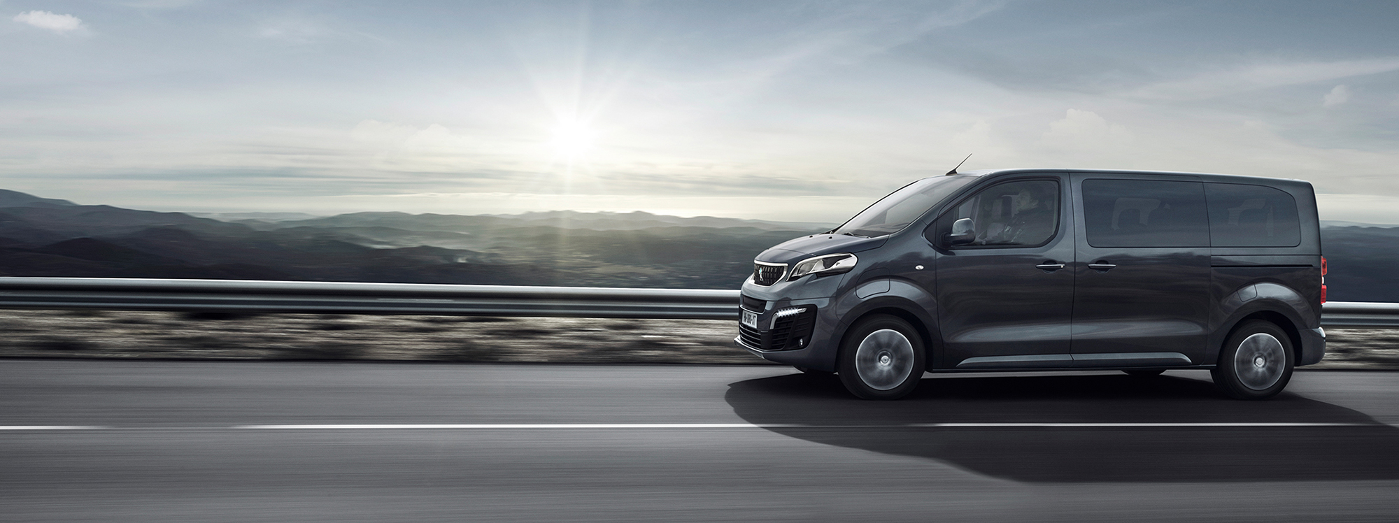 Peugeot presenta su gama de furgonetas completamente eléctricas