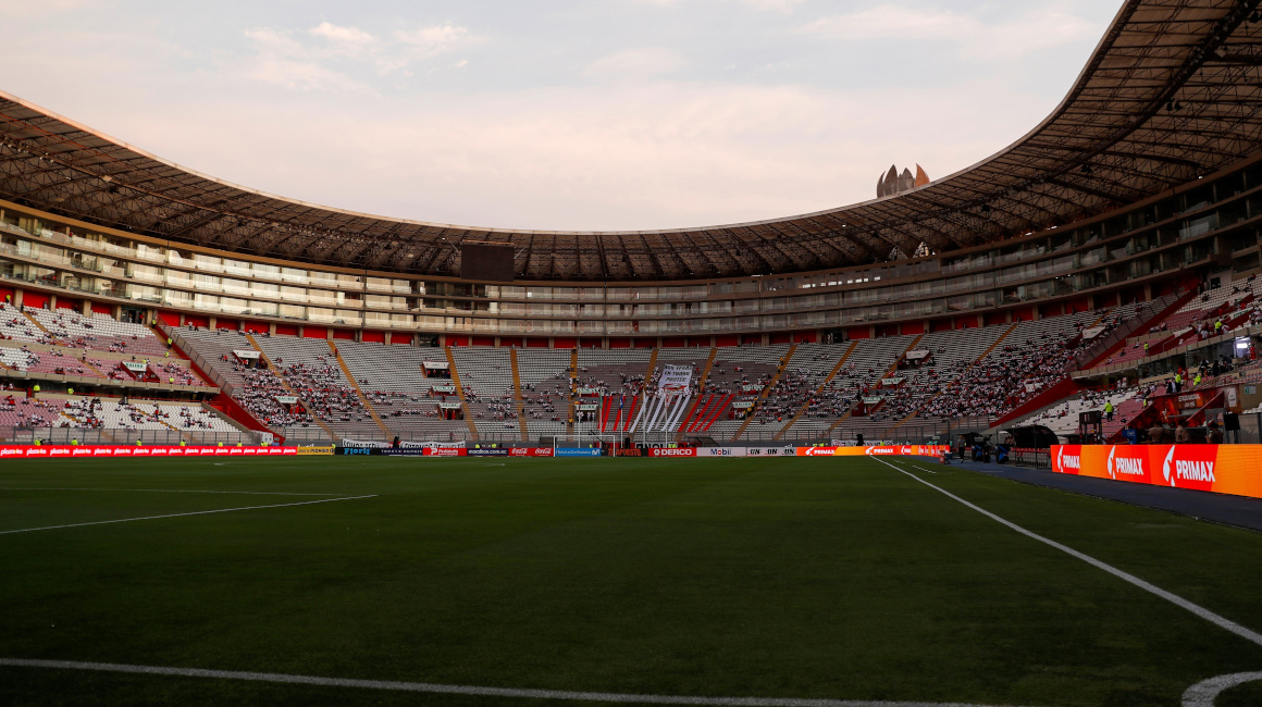 Vista panorámica del estadio Nacional, el 1 de febrero de 2022, antes del partido entre Perú y Ecuador, por Eliminatorias.