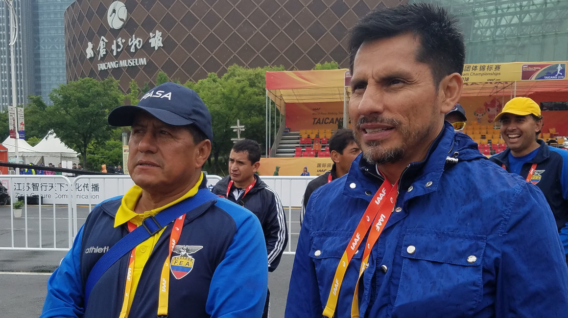 Luis Chocho junto a Jefferson Pérez durante los Juegos Mundiales en Taicang 2018.