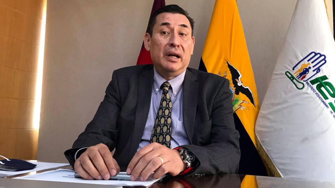 El presidente del Directorio del IESS, Francisco Cepeda, durante una entrevista con PRIMICIAS, en Quito, el 9 de febrero de 2022.