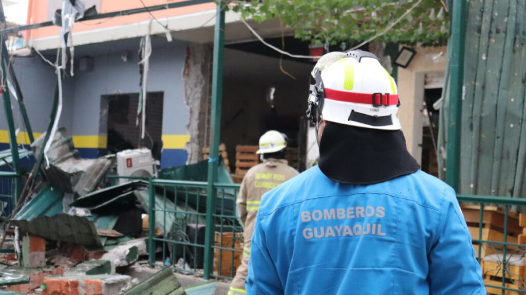 Tres personas murieron en explosión en una casa en Guayaquil