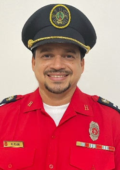 Teniente Hamilton Flor, Comandante de la Compañía de Psicólogos “Jefe Juan Gregorio Sánchez” No. 60.