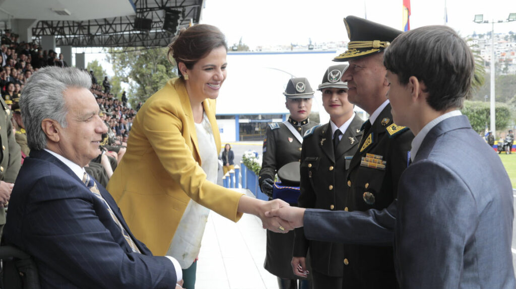 El general Fabián Santiago Salas pide su cese del servicio activo en la Policía