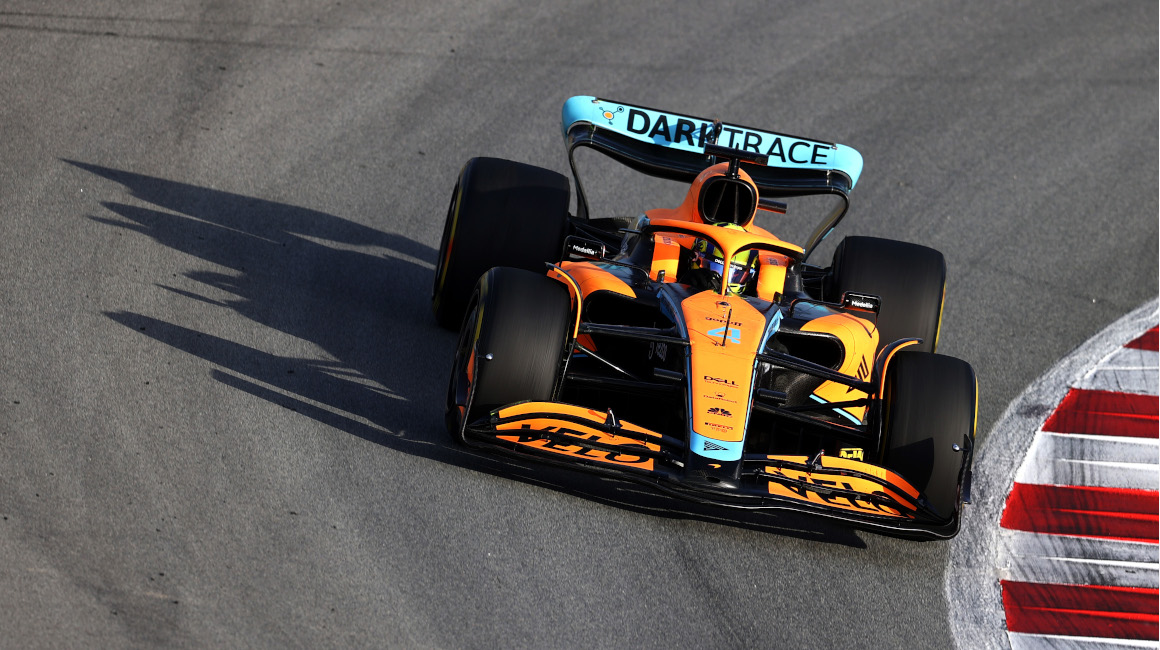 El piloto de McLaren, Lando Norris, durante el primer día de test de pretemporada de la F1, el 23 de febrero de 2022.