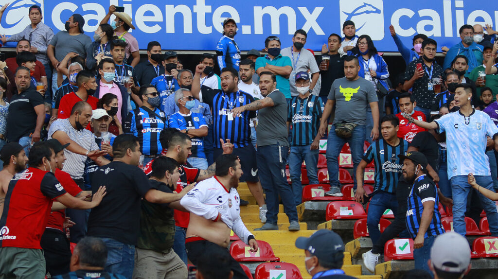 Las hinchadas visitantes no podrán entrar a los estadios en México