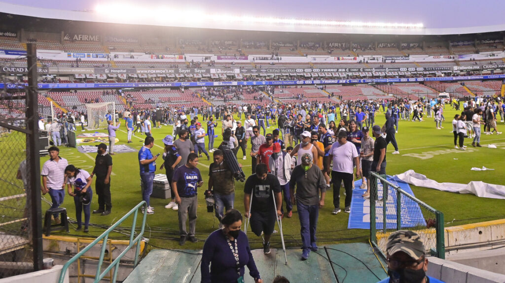 Querétaro jugará sin público durante un año por incidentes en su estadio