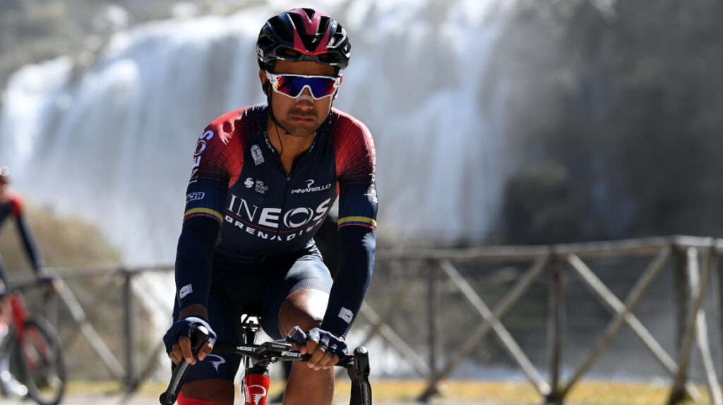 Jhonatan Narváez se retira de la Tirreno-Adriático tras caída