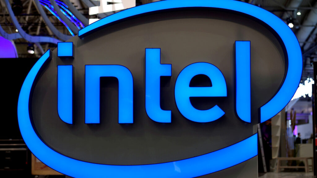 Intel instalará fábricas en Europa para aumentar el suministro de ‘chips’