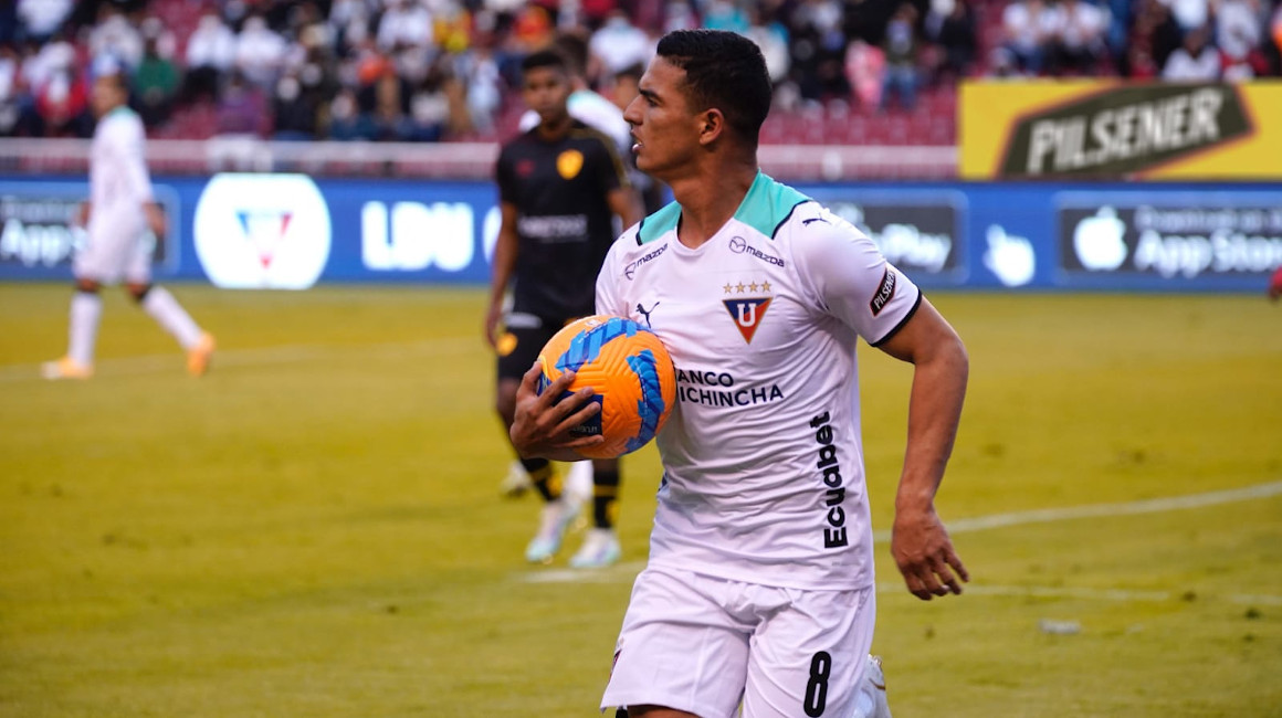 Alexander-Alvarado-gol-Liga