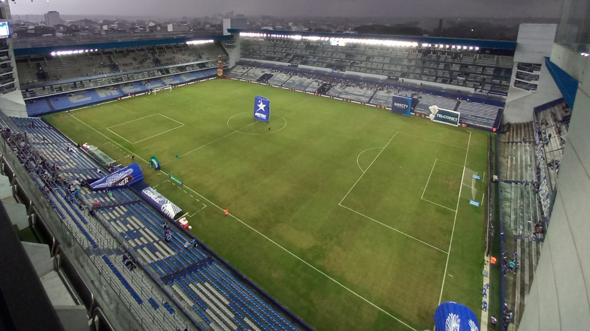 El estadio George Capwell, antes del partido entre Emelec y Delfín, el 21 de marzo de 2022.