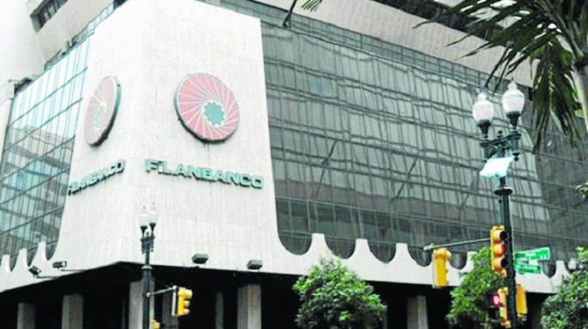 Imagen del edificio donde funcionaba Filanbanco, hasta 2001, en el centro de Guayaquil. 