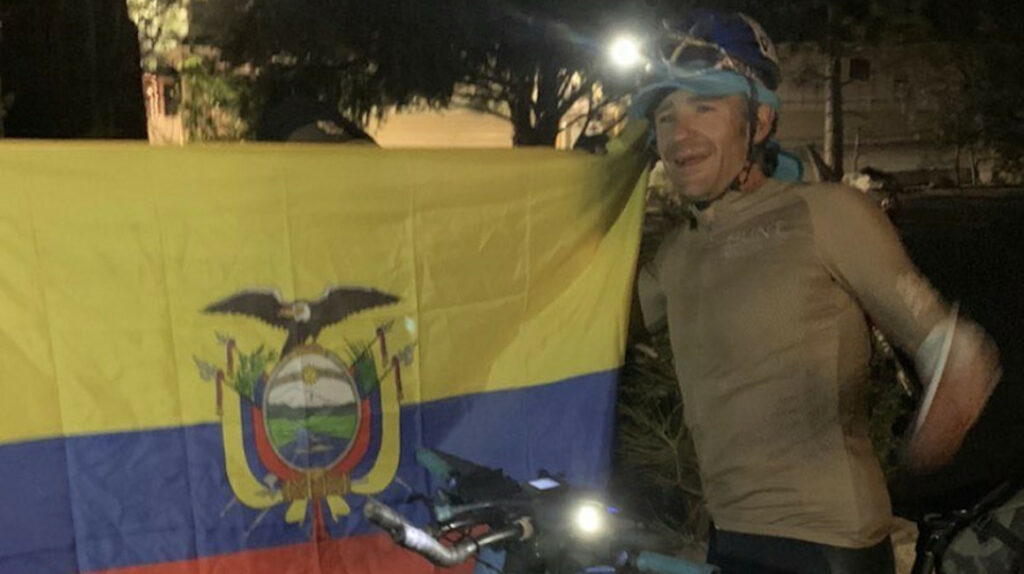 El ecuatoriano Xavier Chiriboga rompe récord y gana la Stagecoach 400