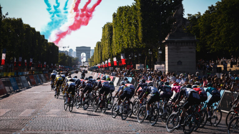 Ciclistas durante el Tour de Francia 2021.