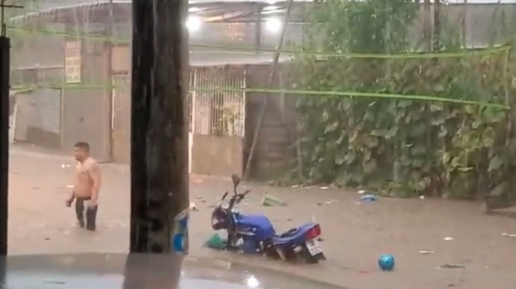Seis sectores de Guayaquil colapsaron por las intensas lluvias