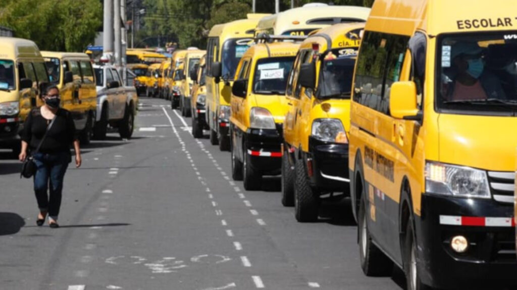 Ministerio de Educación anuncia cambios en los protocolos para el transporte escolar