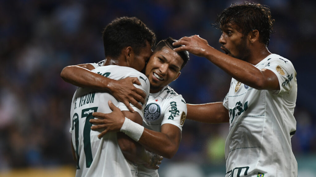 Emelec cae ante Palmeiras y ahonda su crisis en la Libertadores