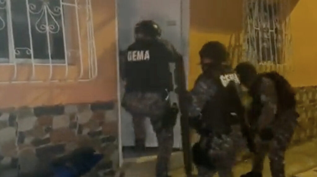 12 detenidos en varios allanamientos de la Policía en Guayaquil