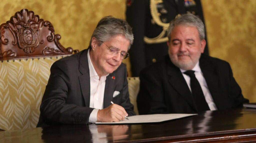 Lasso revive la Secretaría Anticorrupción y Luis Verdesoto la encabeza