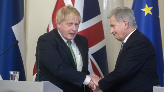 Primer ministro británico y el presidente de Finlandia